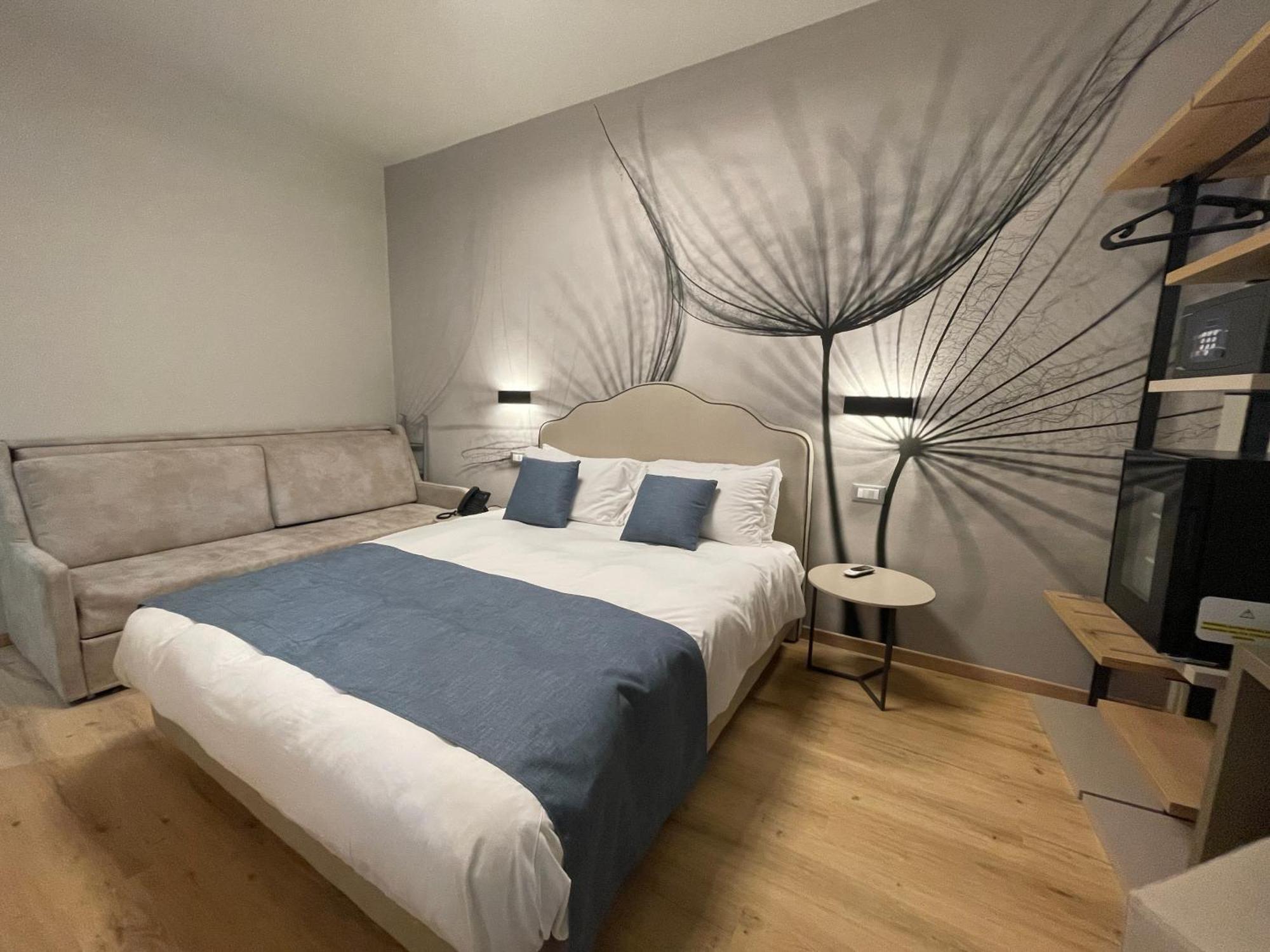 סאלו Hotel Central Giacomini מראה חיצוני תמונה