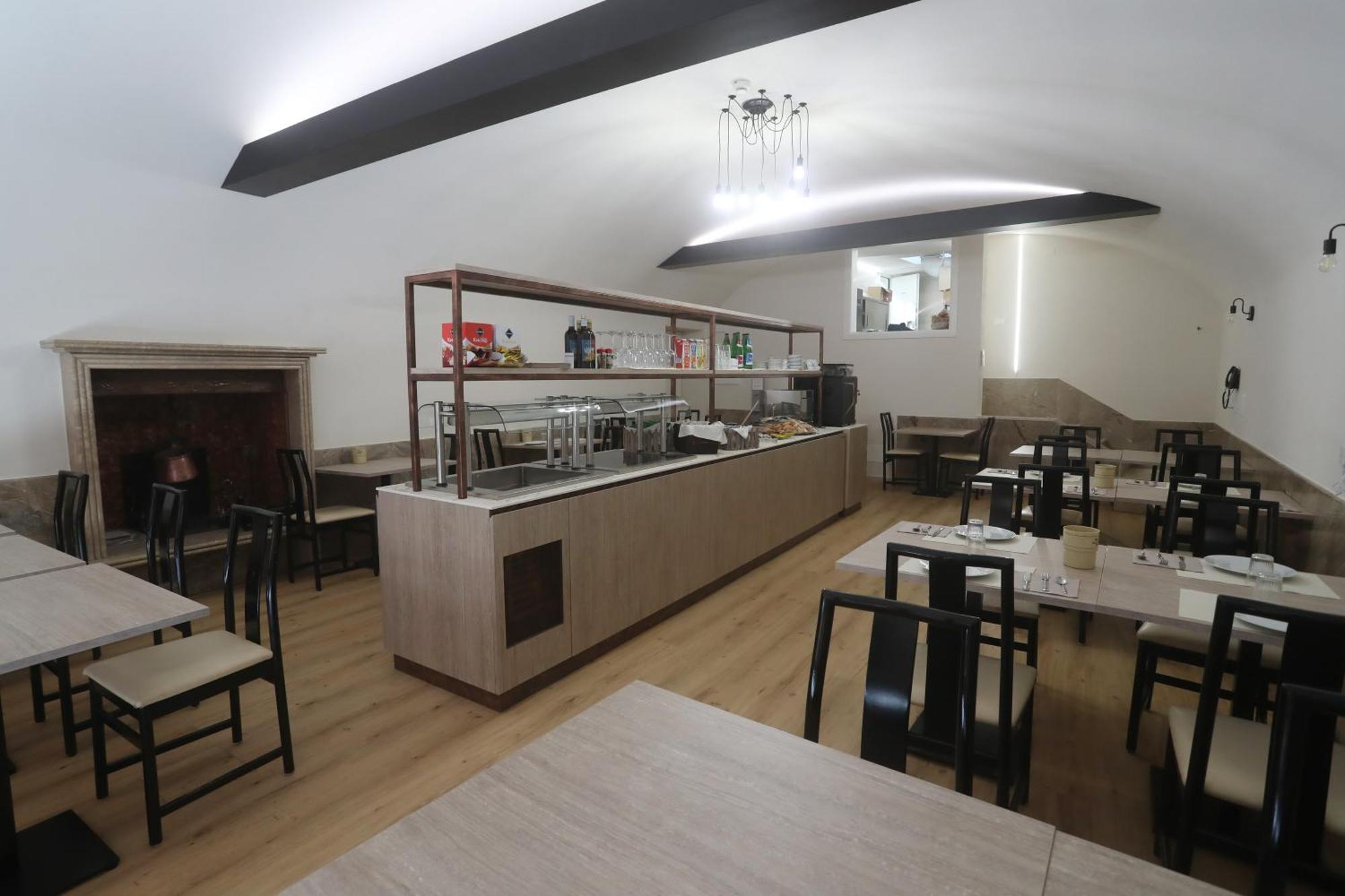סאלו Hotel Central Giacomini מראה חיצוני תמונה